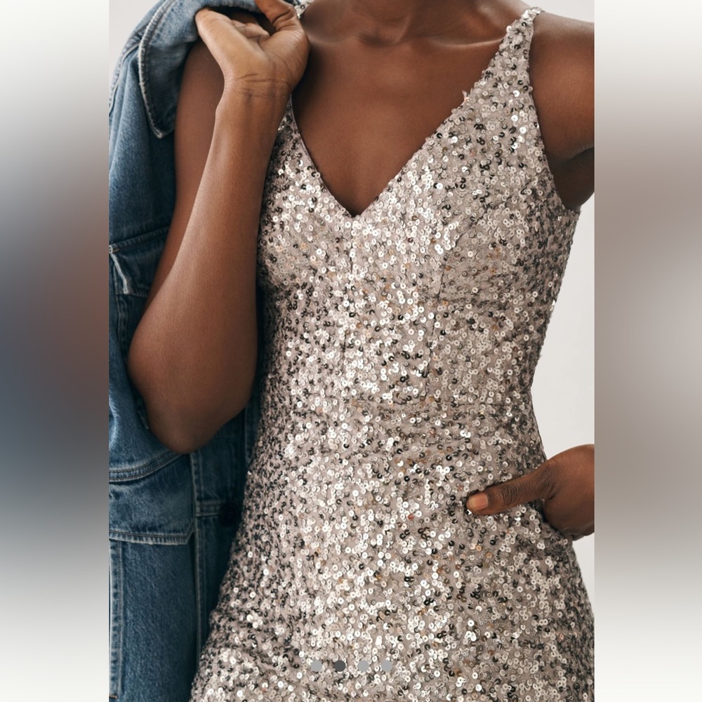 ANTHROPOLOGIE V-neck Sequin dress